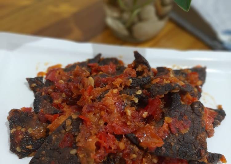 Bagaimana Menyiapkan Balado Paru, Sempurna