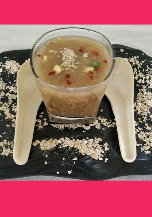 A picture of Oats Soup.