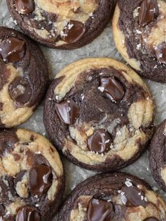 A picture of Marbled Brownie Chocolate Chip Cookies.