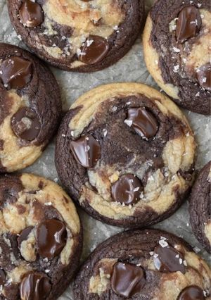 A picture of Marbled Brownie Chocolate Chip Cookies.