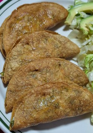 Una foto de Dobladitas de nopales con requesón
