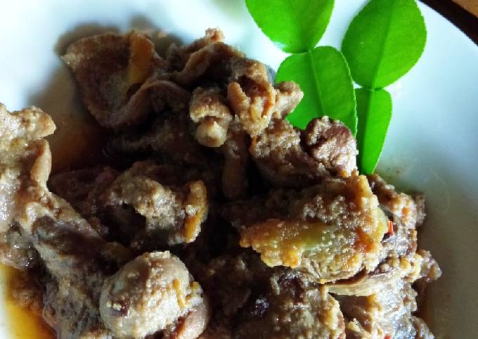 Anti Ribet, Buat Gongso Ati-Ampela Ayam Kampung Farah Quinn