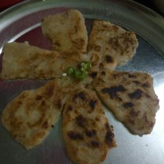 A picture of Flower Aallo paratha.