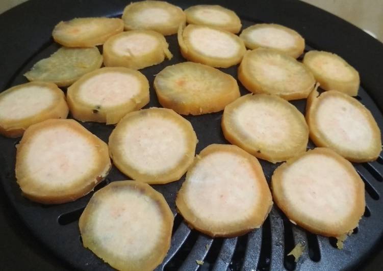 Bagaimana Menyiapkan Ubi cilembu panggang camilan #dietkenyang, Enak Banget