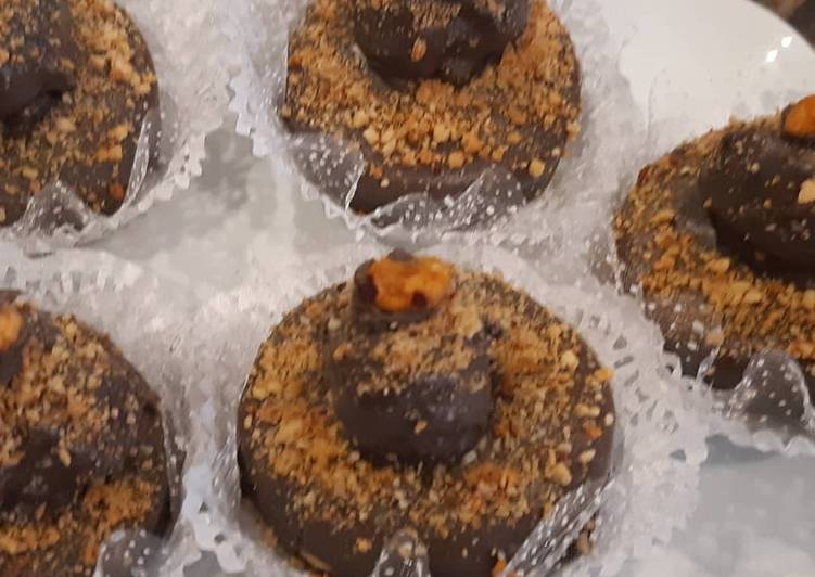 Voici la recette Sablés au feriro rocher à la maison