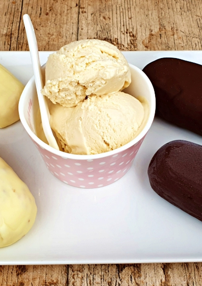 Una foto de Helado de Vainilla Casero y Helados Magnum Caseros