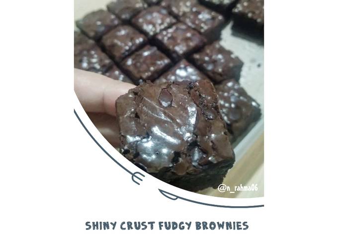 Shiny Crust Fudgy Brownies (Oven Tangkring)