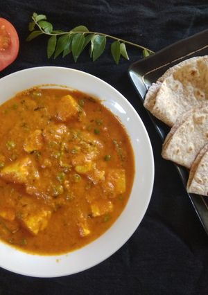 મટર પનીર (Matar Paneer Recipe In Gujarati) રેસીપી મુખ્ય ફોટો