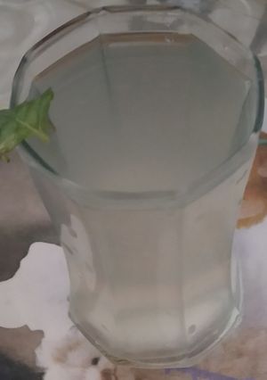 नींबू जूस (Nimbu Juice recipe in hindi) रेसिपी मुख्य फोटो