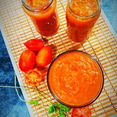 A picture of Tomato Puree.