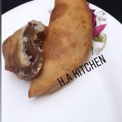 A picture of Nutella filled pie.