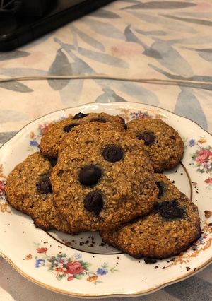 Una foto de Cookies de avena, banana y arándanos ❤️