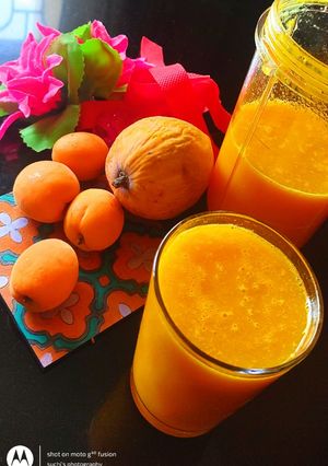 A picture of Apricot mango drink.