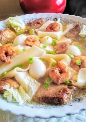 Una foto de Sopa wantán especial 👍🇵🇪