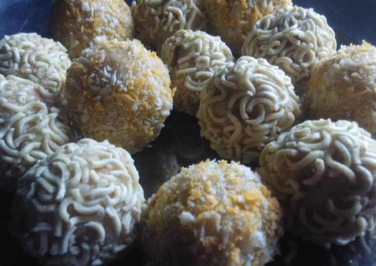 Bola-bola kriuk || bola-bola indomie || bola-bola nasi || mensiasati nasi lembek