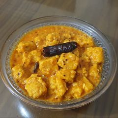 A picture of Gujarati Vadi sabji.