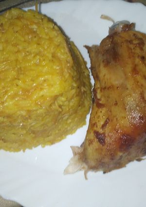 صورة لوصفة دجاج محمر مع أرز بالشعيرية