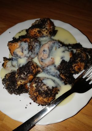 Mákos guba vanília öntettel recept fotója