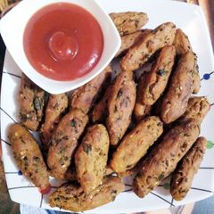 A picture of Methi Muthia.