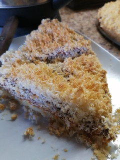 Una foto de Tarta de coco y dulce de leche