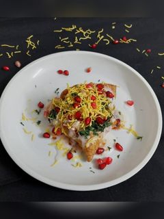 સમોસા ચાટ (Samosa Chat recipe in Gujarati) રેસીપી મુખ્ય ફોટો