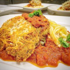 A picture of Chicken Parmesan.