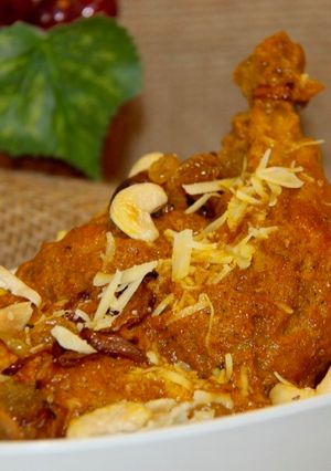 A picture of Shahi Chicken Roast.