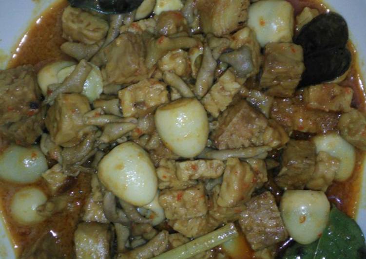 Resep Usus,telur puyuh dan tempe bumbu kuning Anti Gagal