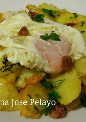Una foto de Huevos alegres
