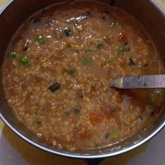 A picture of Vaggie masala oats.