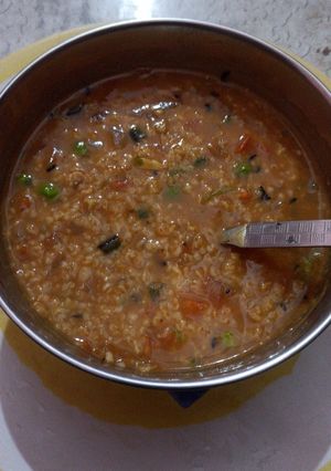 A picture of Vaggie masala oats.