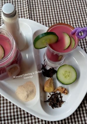 A picture of Boabab hibiscus drink.