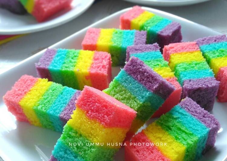 Resep Rainbow cake kukus ny.liem oleh Novi Ummu Husna - Cookpad