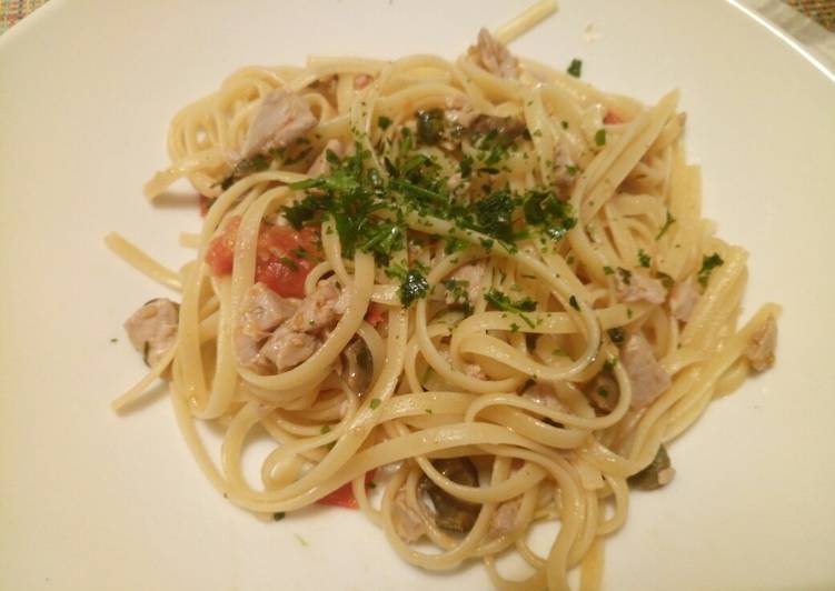 Step-by-Step Guide to Prepare Quick Linguine with fresh tuna steak