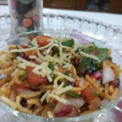 A picture of Chinese chatpati bhel.