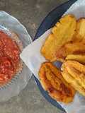 Pisang goreng geprek sambal terasi