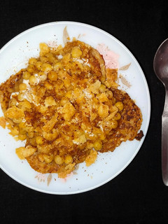 टिकिया चाट (tikiya chaat recipe in Hindi) रेसिपी मुख्य फोटो