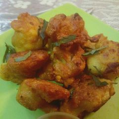 A picture of Gobi pakode.