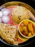Sukhi Bombil Aloo gravy