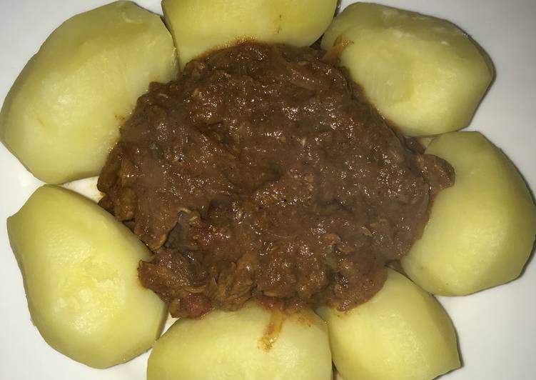 Steps to Prepare Super Quick Homemade Beef Curry with Boiled Potatoes