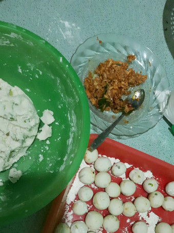 Resep Ayam suwir pedas isian cilok Menu Enak