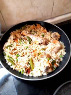 Una foto de Arroz con pollo fit