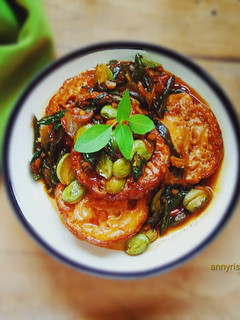 Foto resep Telur ceplok Lombok ijo