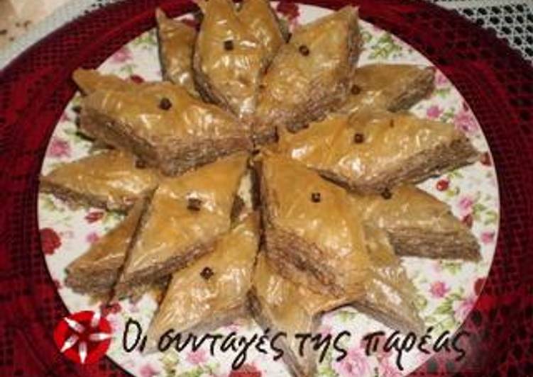 Recipe of Homemade Politikos baklava by Helen