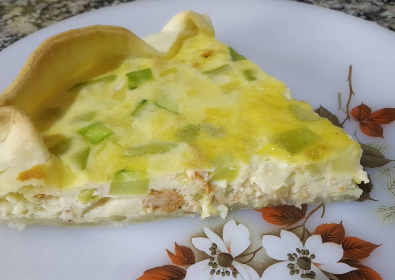 Quiche de puerros, calabacín y pollo
