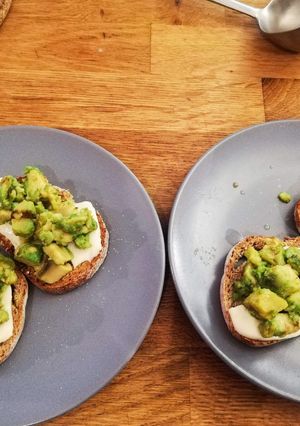 Une photo de Tartines d'avocats snackées