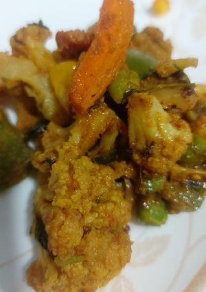 মিক্স ভেজ(Mix veg recipe in bengali) রেসিপির প্রধান ছবি