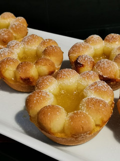Narancs krémmel töltött virág gluténmentesen recept fotója