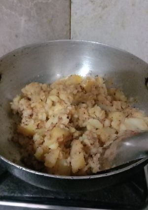 भुने आलू (Bhune aloo recipe in hindi) रेसिपी मुख्य फोटो