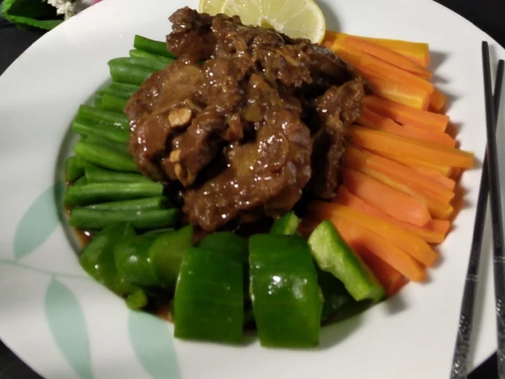 Langkah Mudah untuk Menyiapkan Resep ~ Bistik Leher Sapi ~ yang Lezat